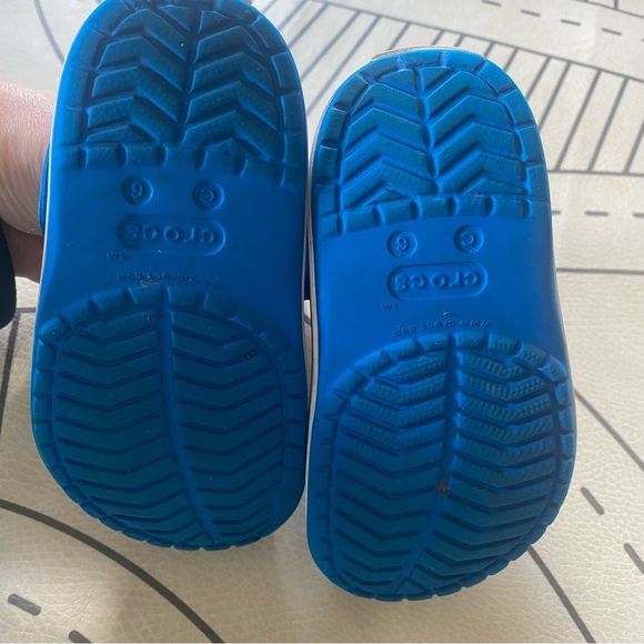 Crocs - Picture 7 of 7